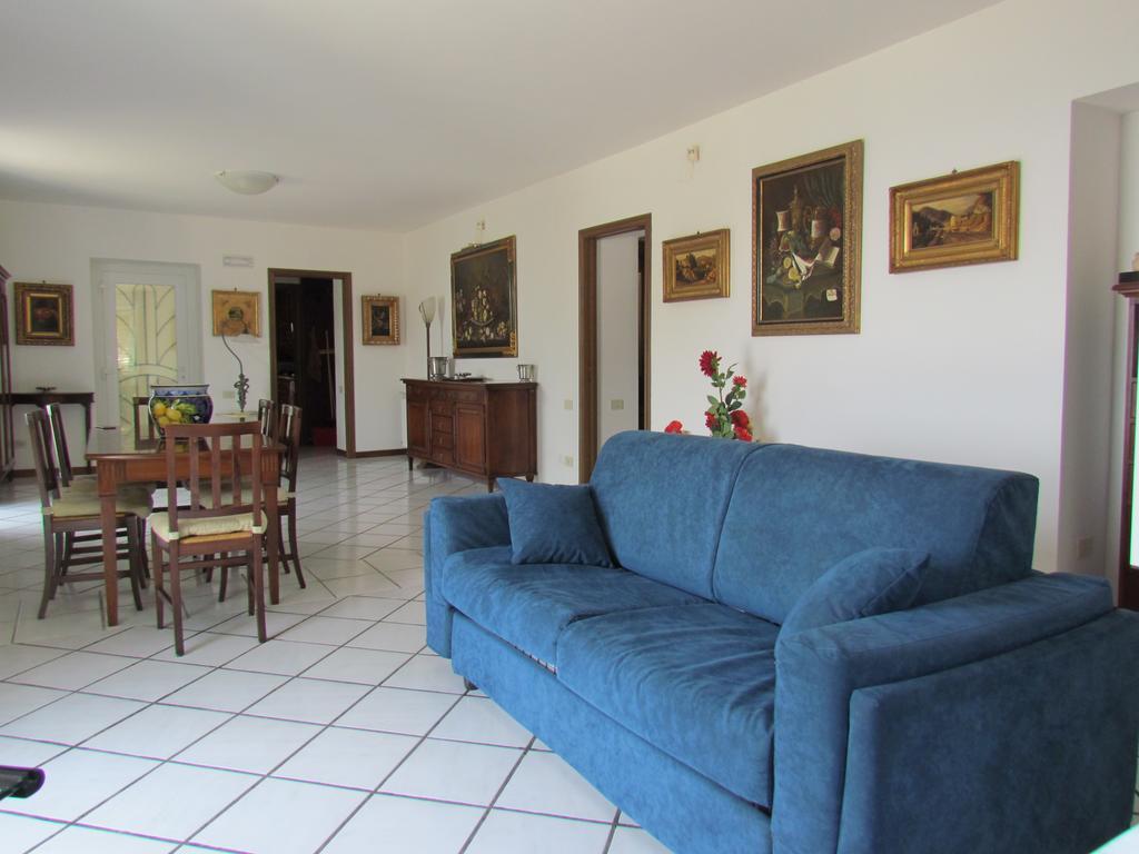 Casa De Angelis Holiday home