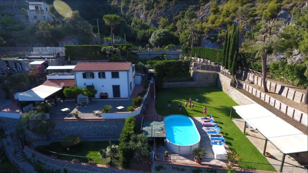 Casa De Angelis *